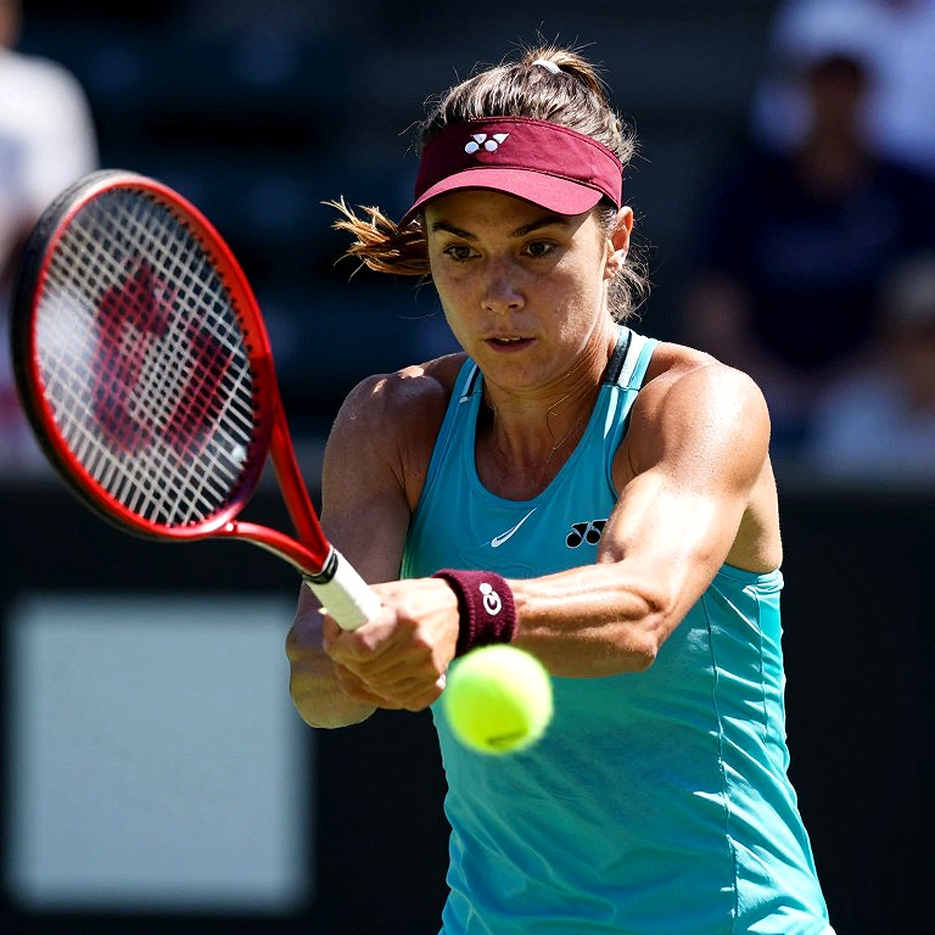 Naomi Osaka và bộ trang phục tri ân Allen Iverson: Khi thời trang trở thành tuyên ngôn chiến thuật tại US Open
