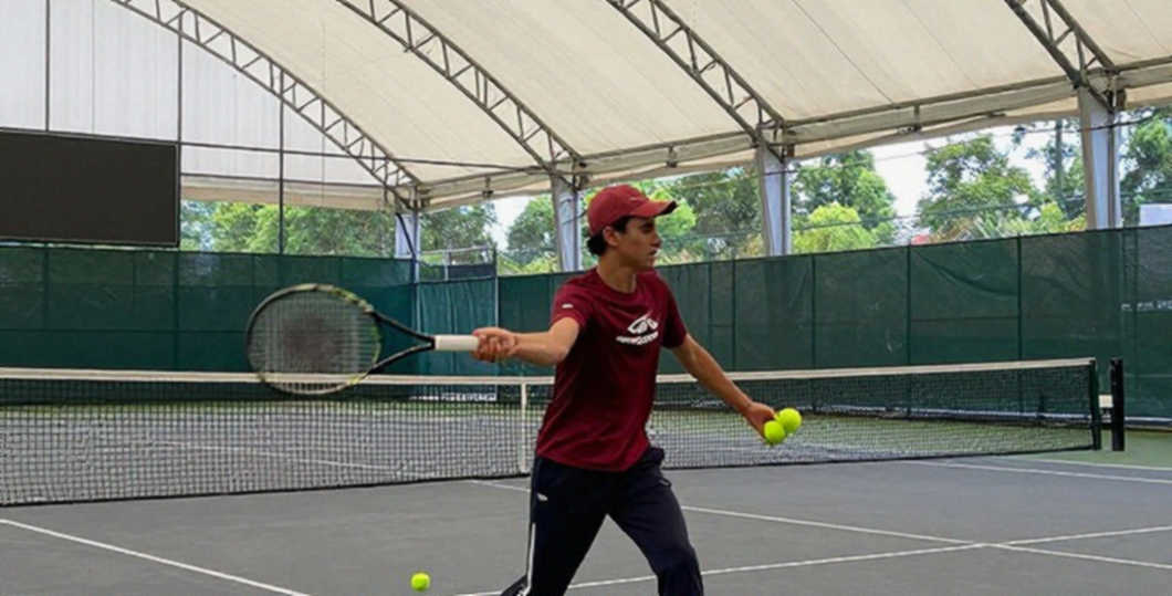 Sabalenka và câu hỏi 'tiệc tùng': Khi mắt trọng tài soi vào ranh giới giữa thương hiệu và sân đấu Sabalenka và câu hỏi 'tiệc tùng': Khi mắt trọng tài soi vào ranh giới giữa thương hiệu và sân đấu