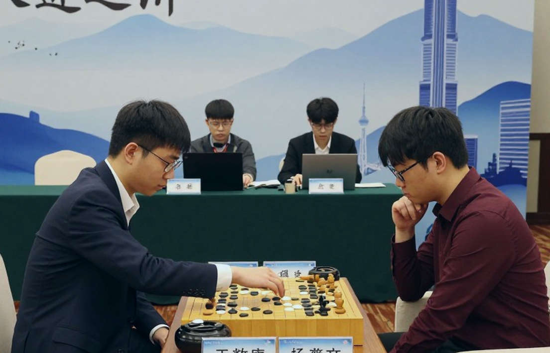 Ba Lan thắng Ấn Độ ở vòng 5 Olympiad cờ vua: đọc lại một khuôn mẫu đối đầu