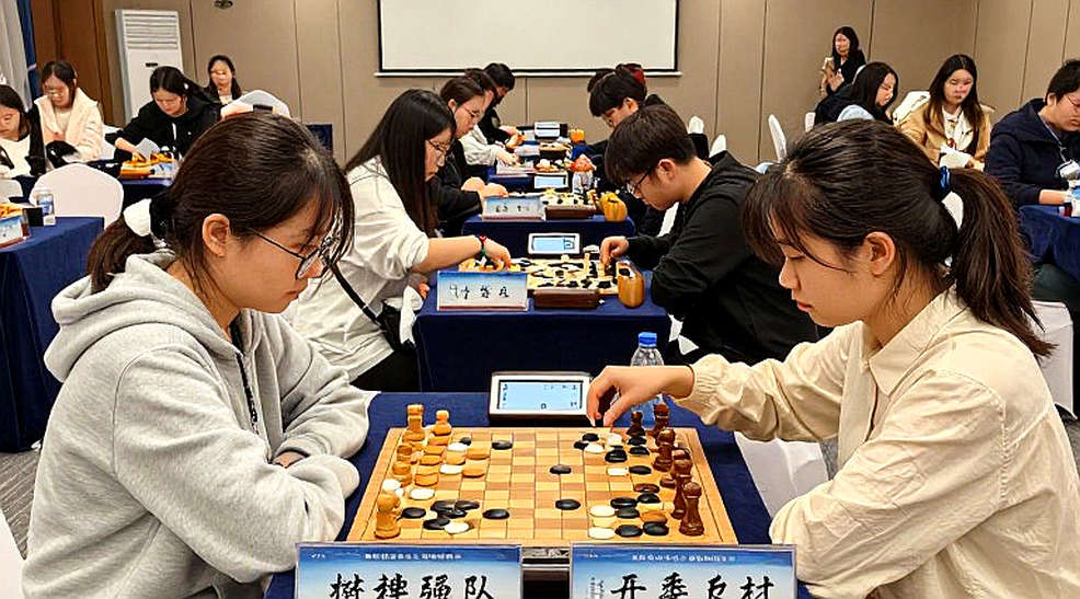 Nepo siết cổ Carlsen rồi bóp đồng hồ Sindarov: Đêm GCL mà ký ức chạy ngược chiều