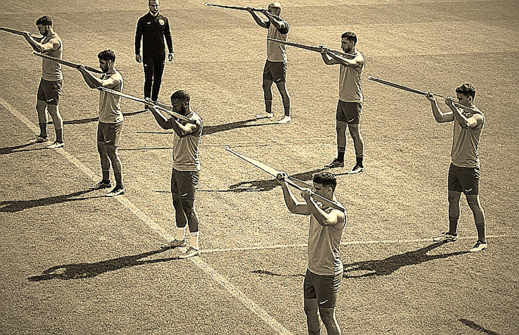 When a Journalist Has Nothing to Write About: The Invisible Voids of Vietnamese Football