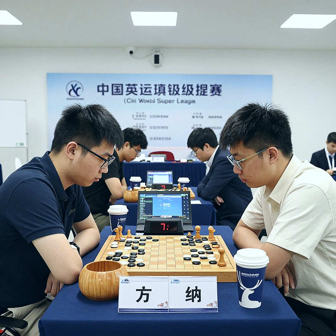 Carlsen gọi Sindarov là ứng viên sáng giá trước Gukesh: Trận tranh ngôi vô địch cờ vua thế giới và bài toán tâm lý của nước cờ dẫn trước