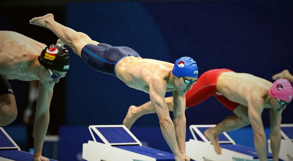 Sharks Swim Club: Làn nước Houston và bài toán chuyển hóa 250 vận động viên trẻ