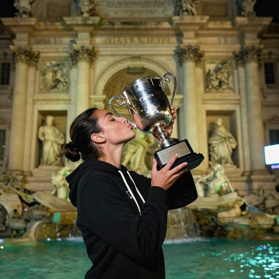 US Open 2026 ngày 4: Mưa làm rối loạn lịch thi đấu, Medvedev nhìn thấy 'khoảng trống quyền lực' US Open 2026 ngày 4: Mưa làm rối loạn lịch thi đấu, Medvedev nhìn thấy 'khoảng trống quyền lực'
