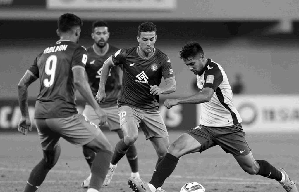 Sabah và giấc mơ Champions League: Khi một người thắng 'Ai là triệu phú' dựng lại bóng đá Azerbaijan Sabah và giấc mơ Champions League: Khi một người thắng 'Ai là triệu phú' dựng lại bóng đá Azerbaijan