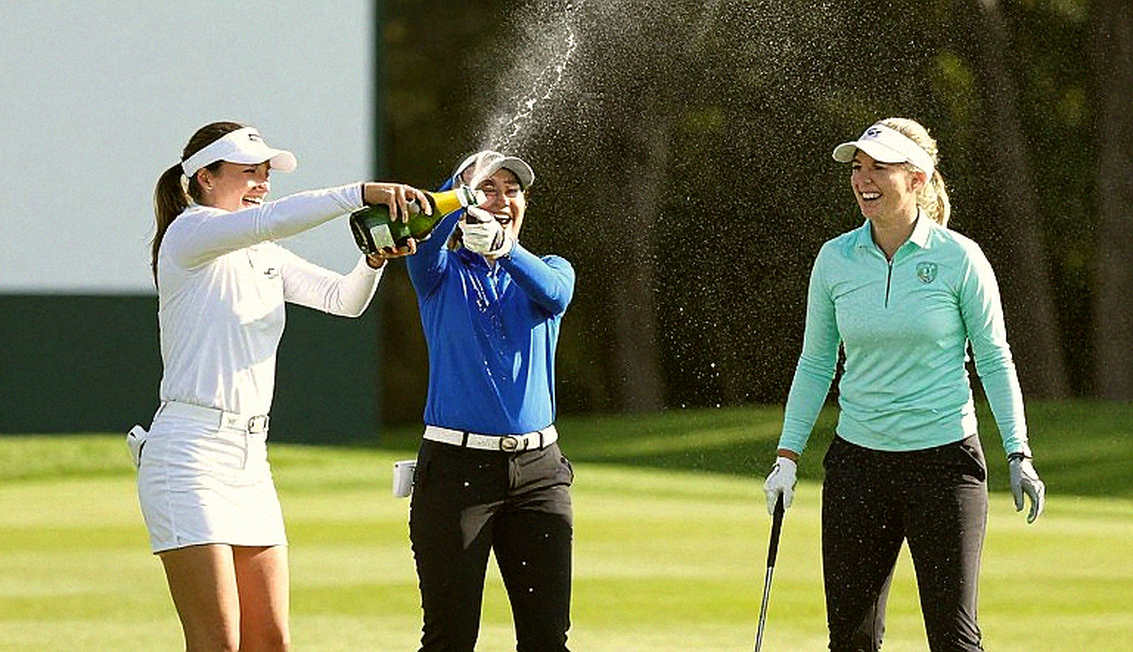 Tiger Woods có được lái xe golf? Câu hỏi làm bối rối công tố viên bang Florida Tiger Woods có được lái xe golf? Câu hỏi làm bối rối công tố viên bang Florida