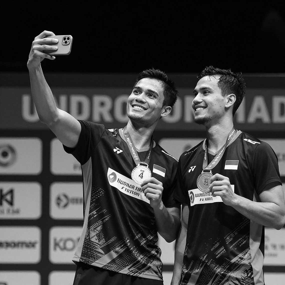 Sindhu thua Chen Yufei 1-2 ở tứ kết Asian Games 2026: Ván thắng 21-11 và cái bẫy của những pha cầu ngắn