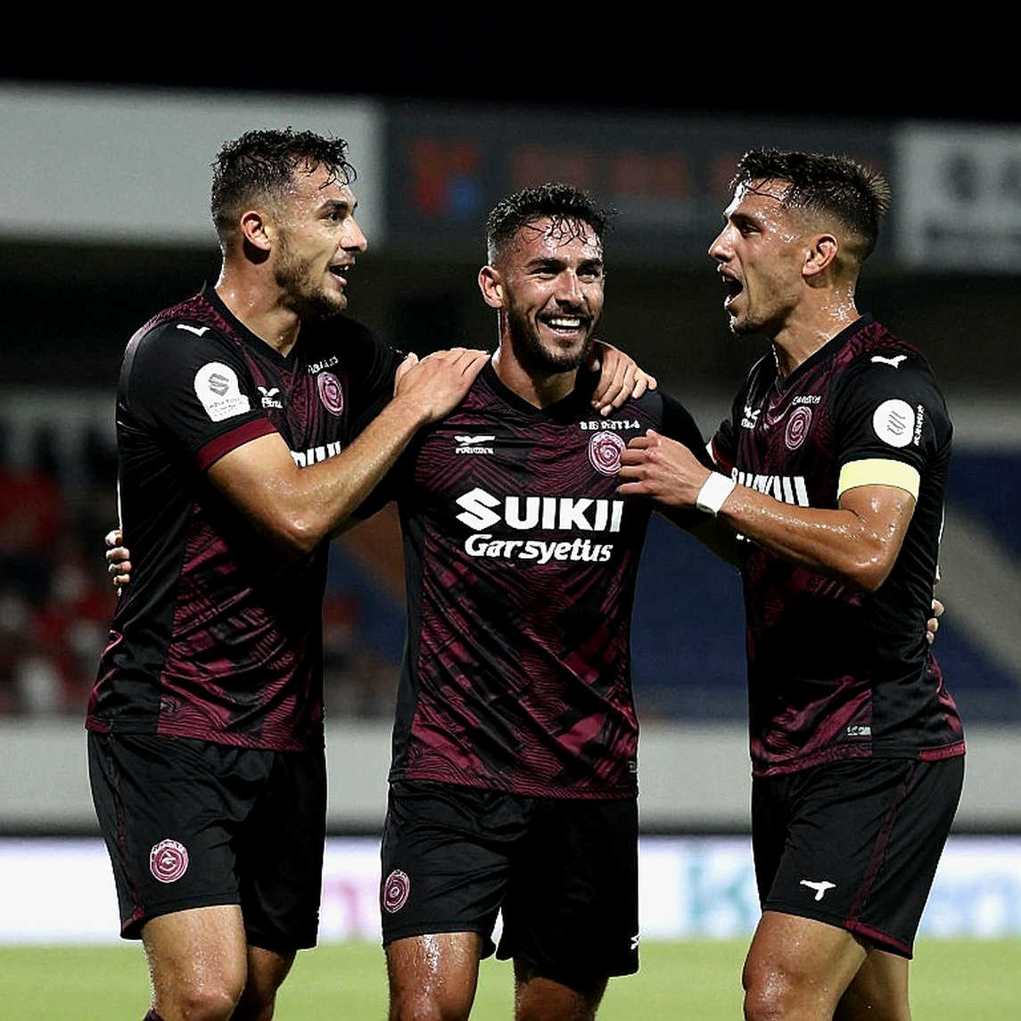 Deadline day 2026: Alvarez, Fernandez và cuộc tái thiết của những ông lớn Deadline day 2026: Alvarez, Fernandez và cuộc tái thiết của những ông lớn